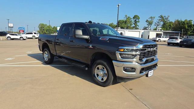 Used 2026 RAM 2500 Tradesman w/ Chrome Appearance Group AWD/4WD image 2