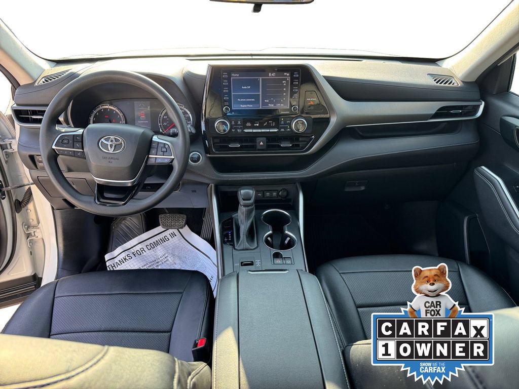Used 2021 Toyota Highlander L FWD image 10