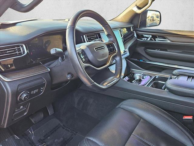 Used 2023 Jeep Grand Wagoneer 4WD image 10