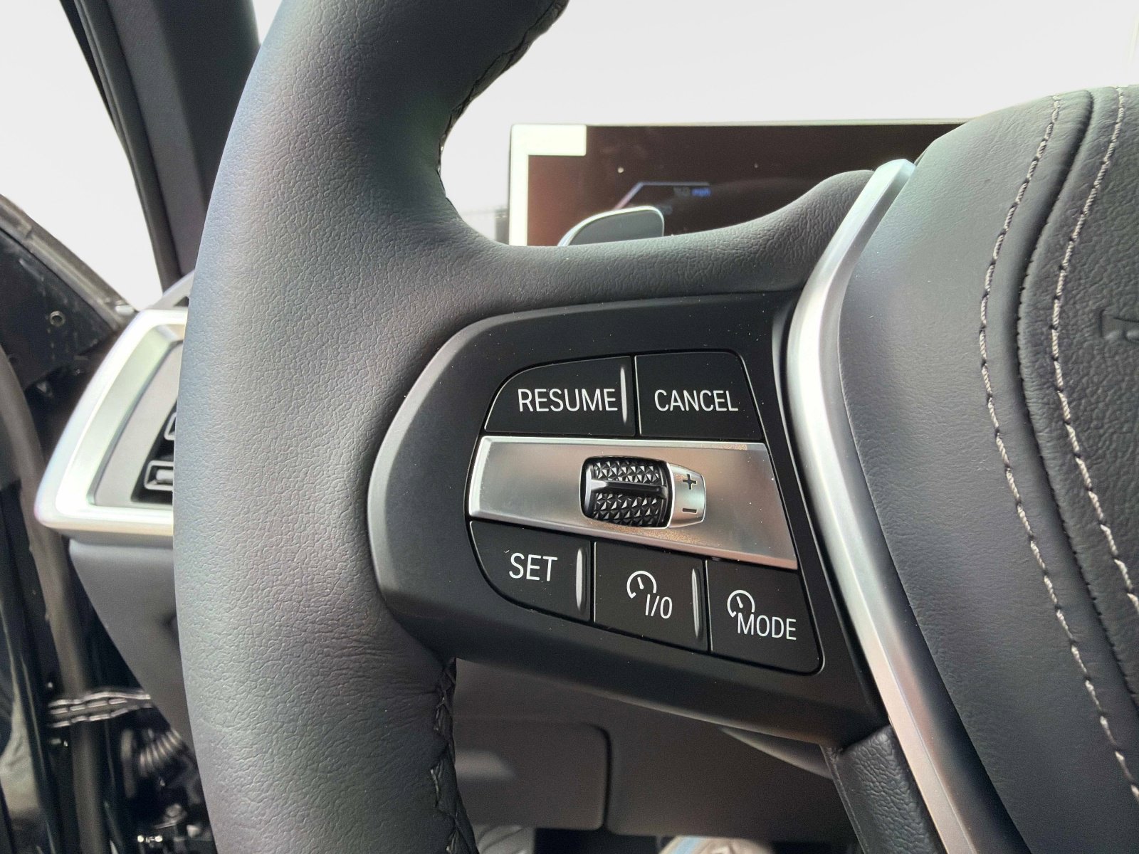 New 2026 BMW X5 xDrive50e w/ Premium Package AWD/4WD image 27