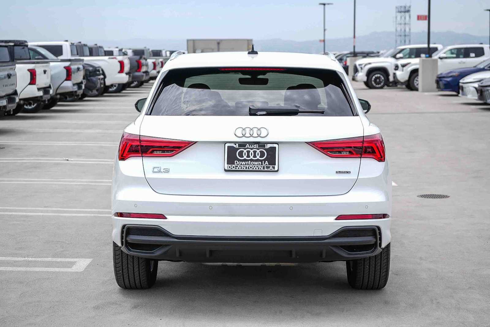 Used 2025 Audi Q3 2.0T Premium w/ Convenience Package AWD/4WD image 8