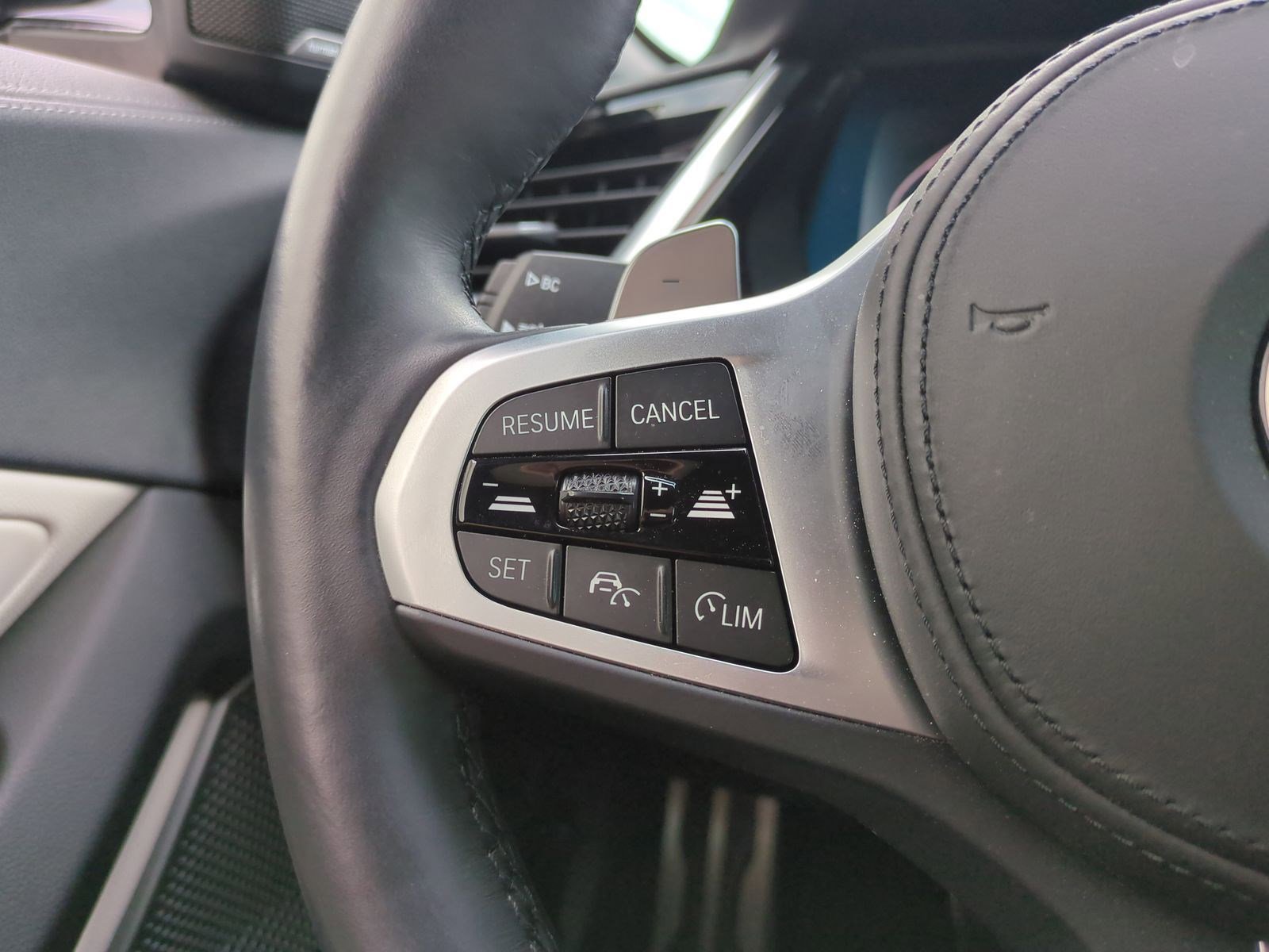 Used 2024 BMW Z4 M40i w/ Premium Package RWD image 18