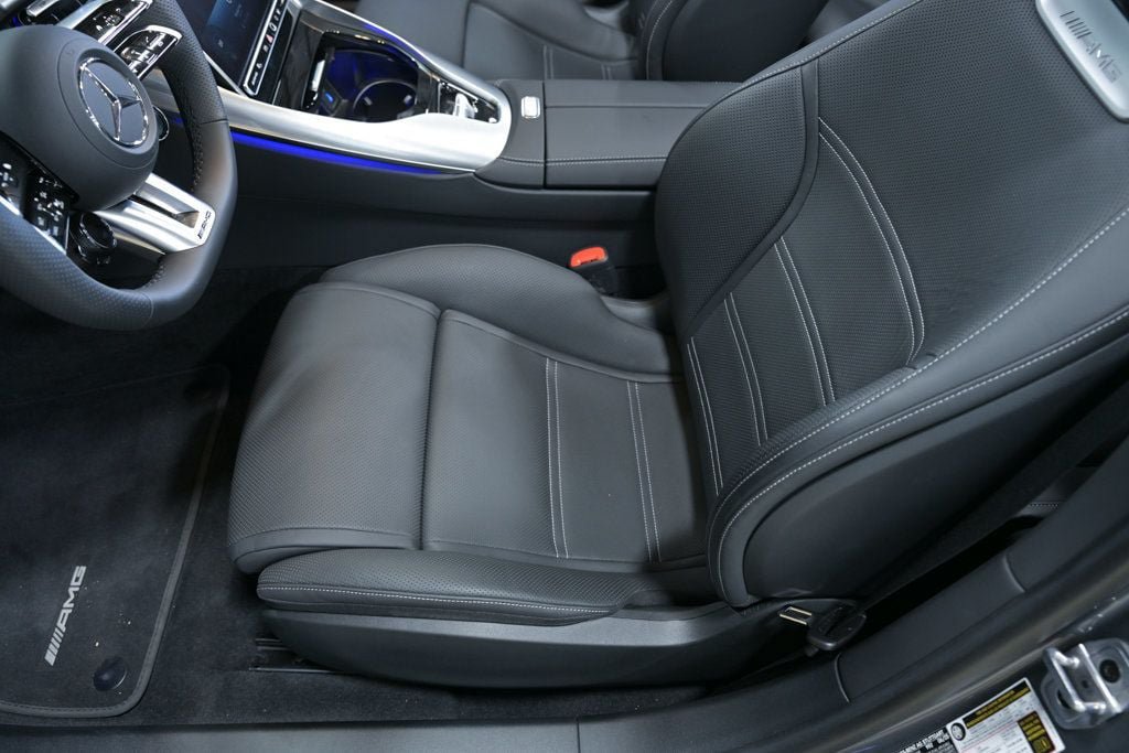 Used 2026 Mercedes-Benz SL 63 AMG 4MATIC image 30