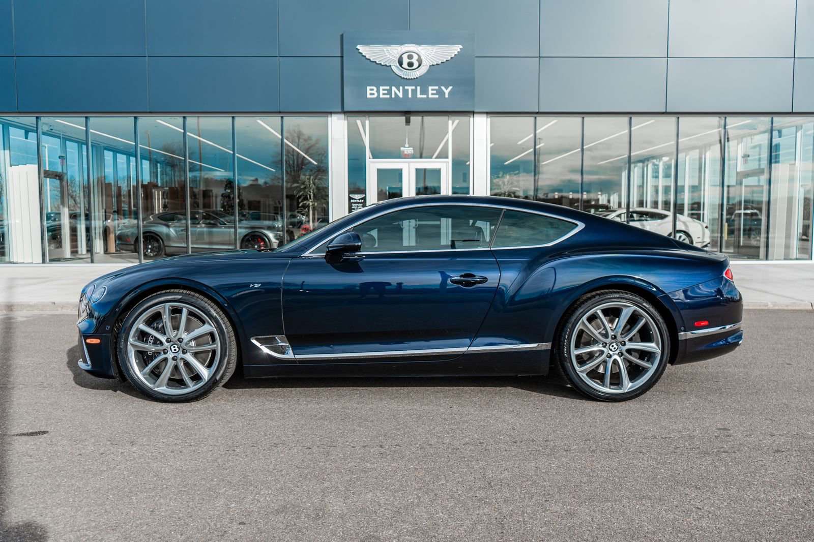 Used 2022 Bentley Continental GT image 5
