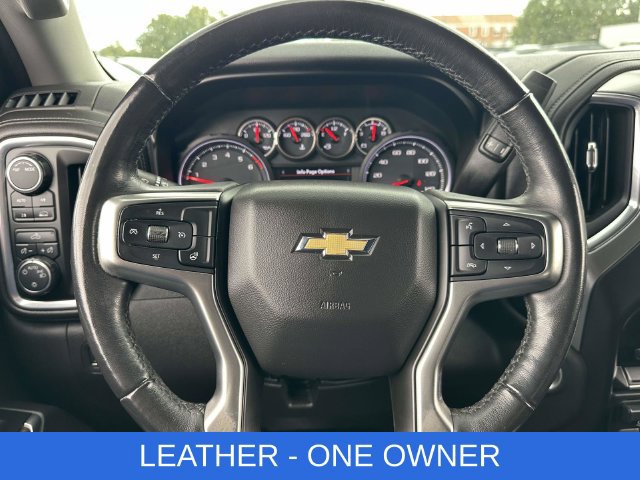 Used 2020 Chevrolet Silverado 1500 LT w/ Convenience Package AWD/4WD image 2