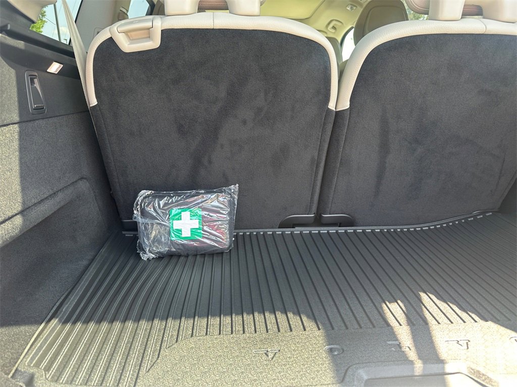 New 2025 Volvo XC90 B6 Plus w/ Protection Package Premier image 22