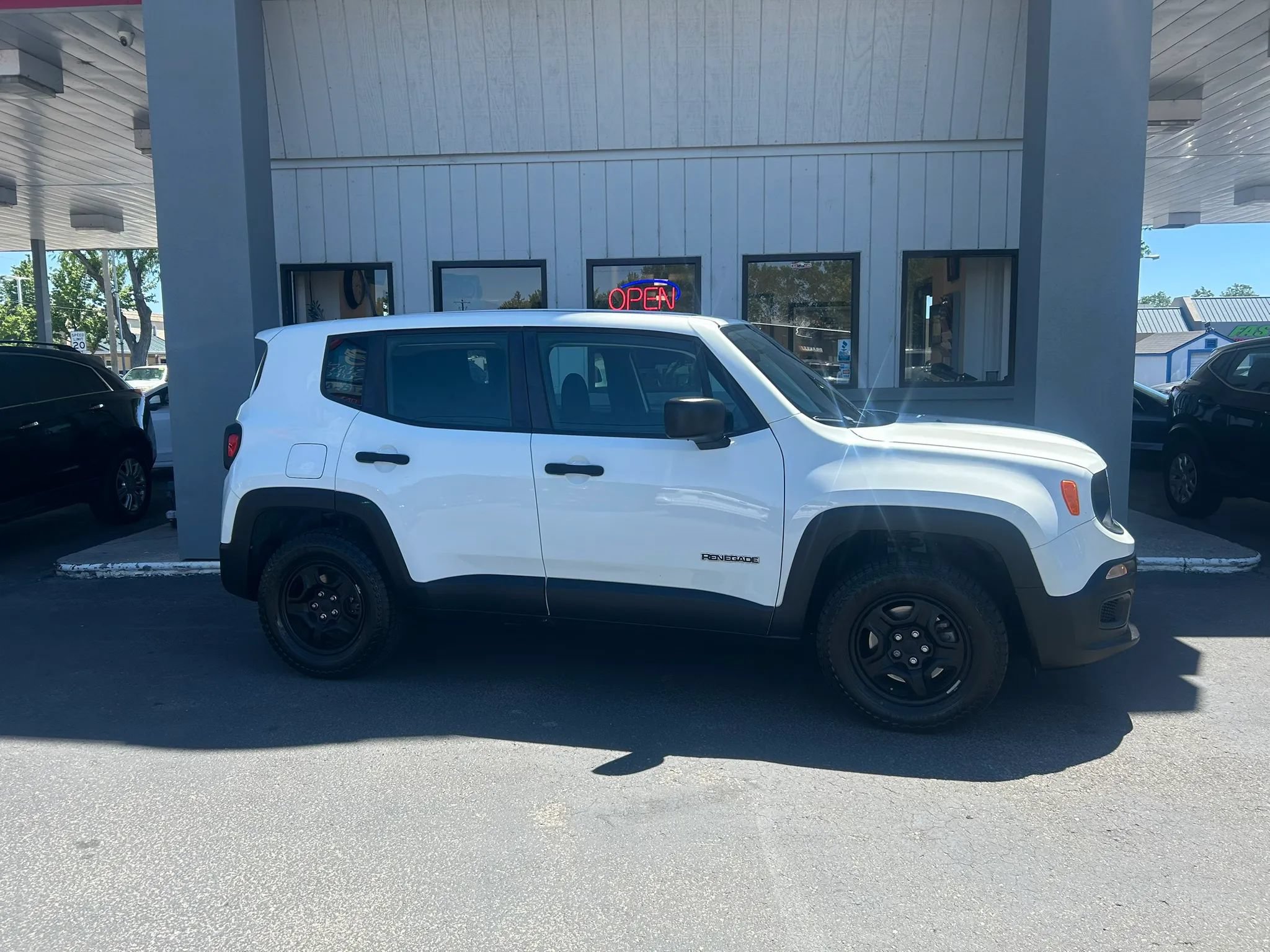 Used 2018 Jeep Renegade Sport w/ Power & Air Group AWD/4WD image 26