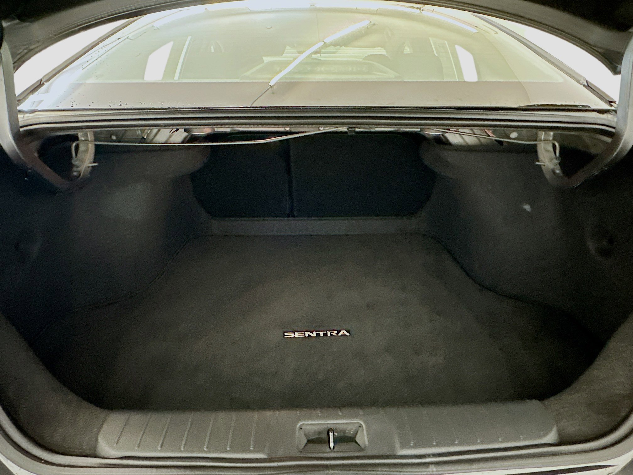 Used 2024 Nissan Sentra SV image 29