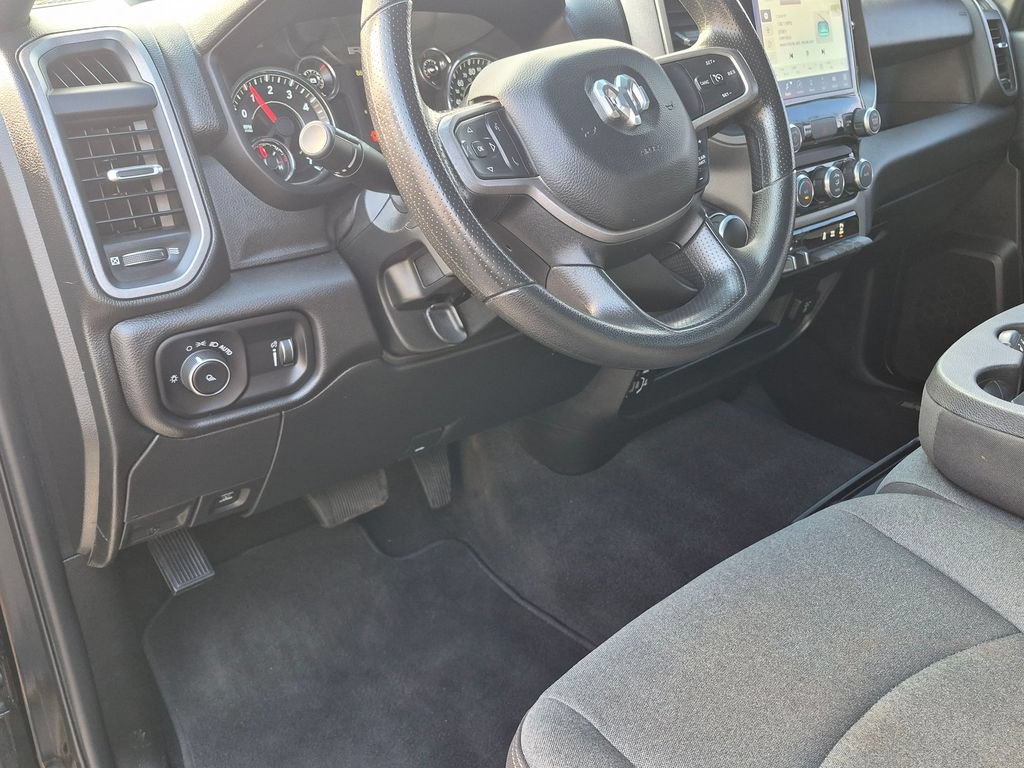 Used 2024 RAM 2500 Tradesman w/ Chrome Appearance Group AWD/4WD image 10
