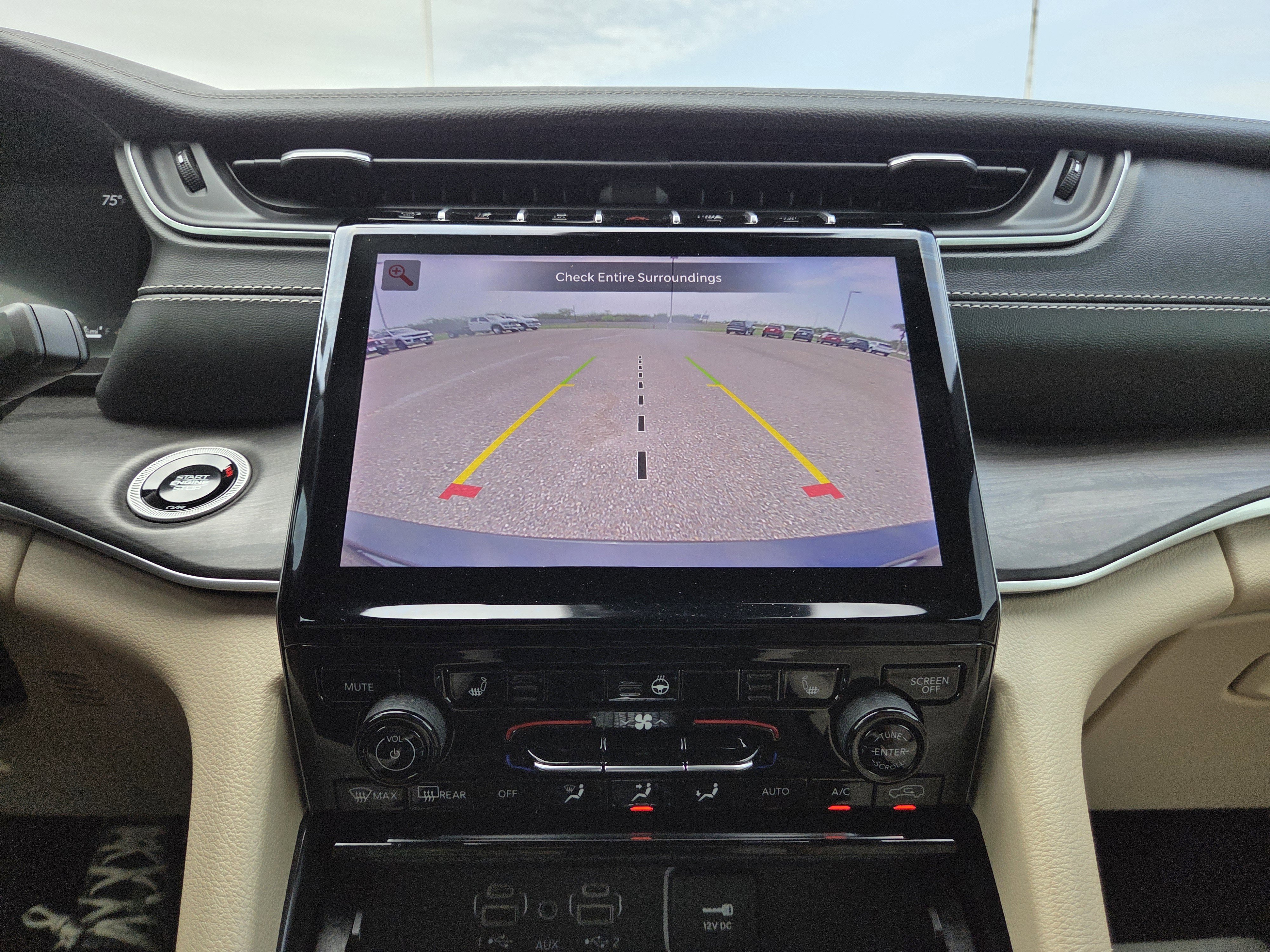 Used 2024 Jeep Grand Cherokee L Limited w/ Black Appearance Package image 35