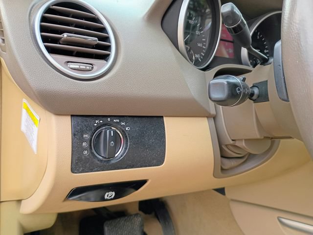 Used 2009 Mercedes-Benz ML 320 BlueTEC 4MATIC image 34