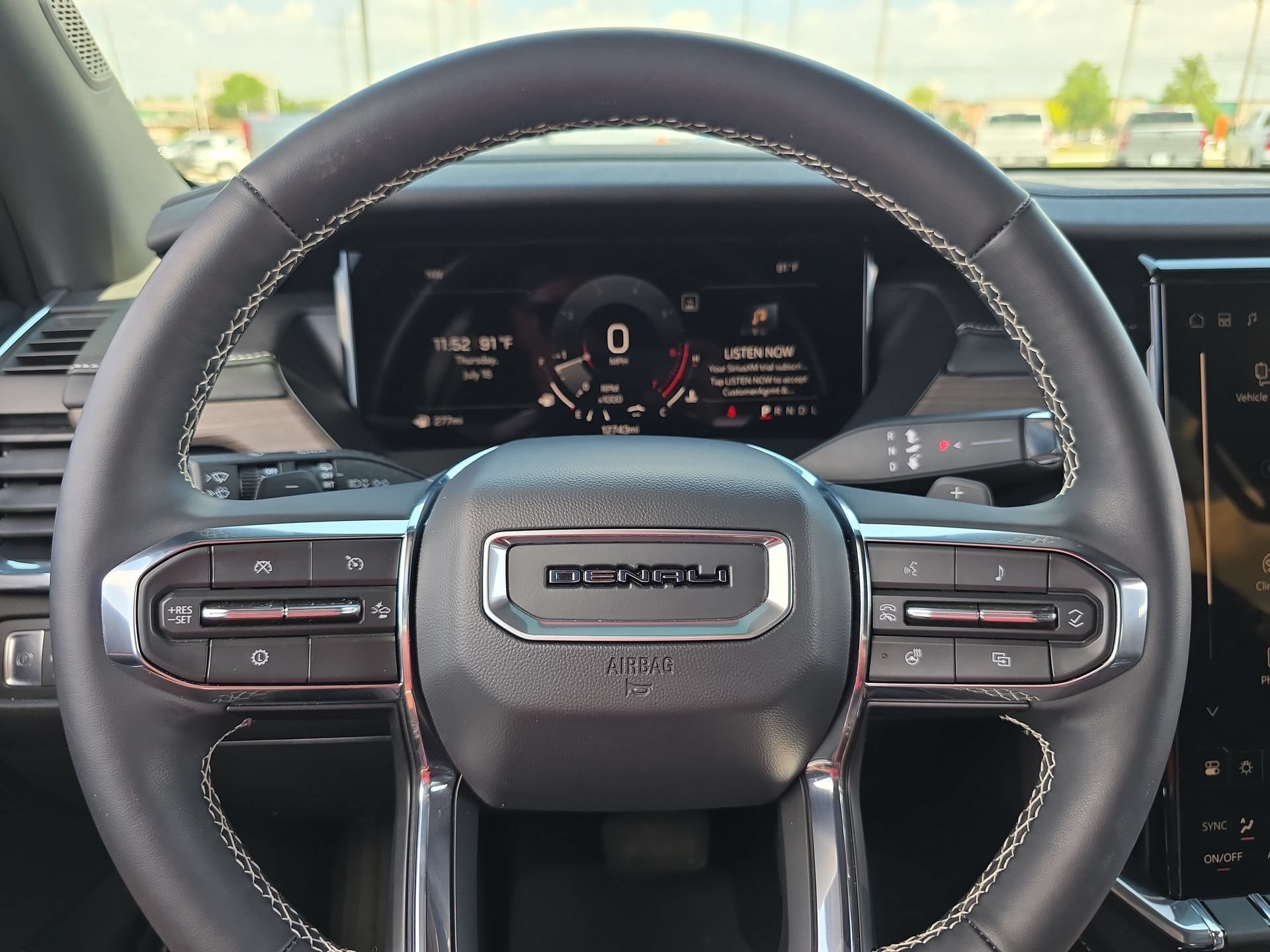 Used 2025 GMC Acadia Denali FWD image 19