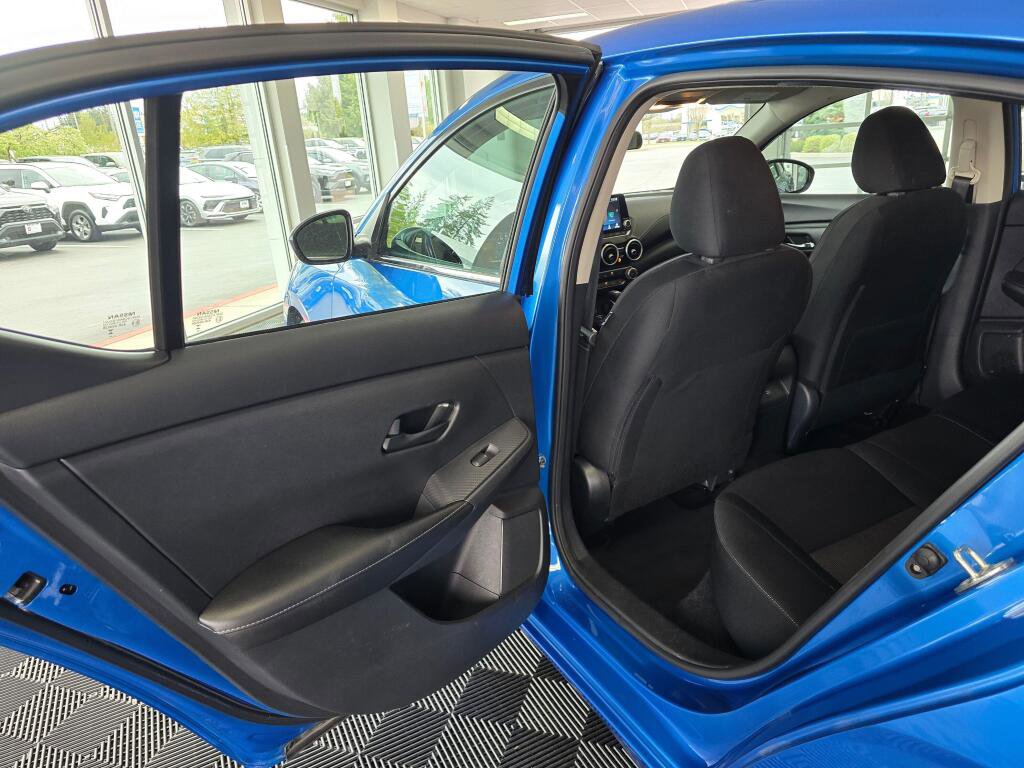 Used 2024 Nissan Sentra SV FWD image 34