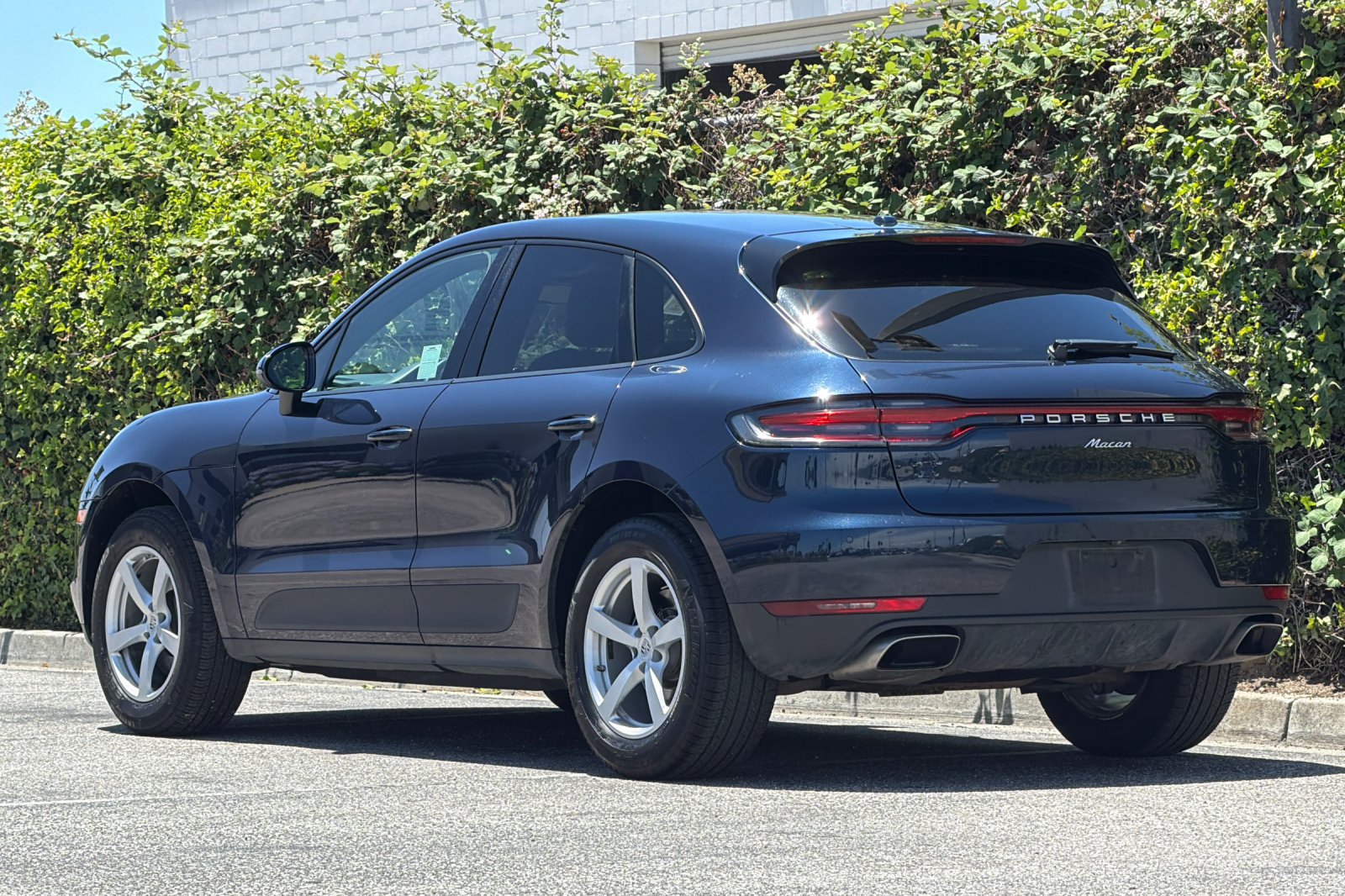 Used 2019 Porsche Macan AWD/4WD image 6