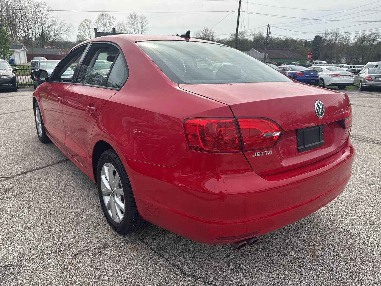 Used 2011 Volkswagen Jetta SE FWD image 25