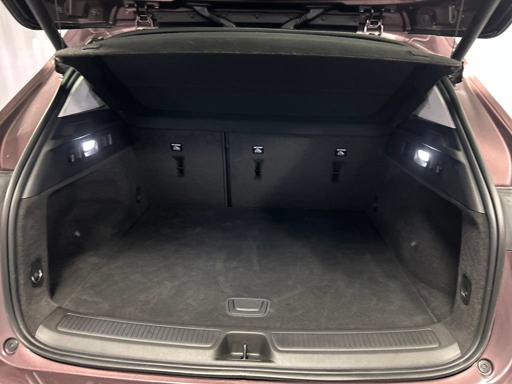 Used 2025 Buick Envision Sport Touring AWD/4WD image 25