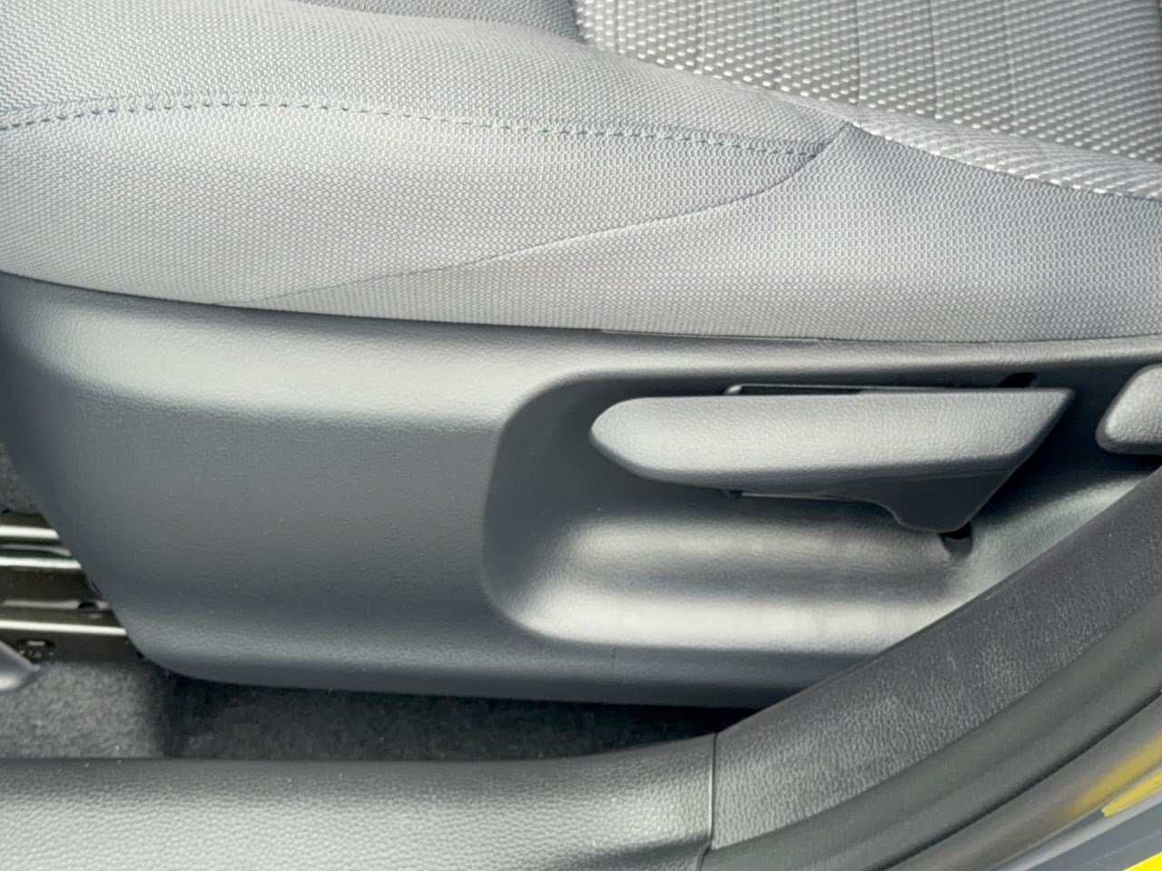 New 2027 Toyota Corolla SE FWD image 17