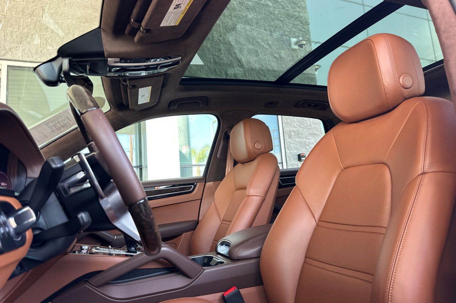 Certified 2023 Porsche Cayenne AWD/4WD image 5