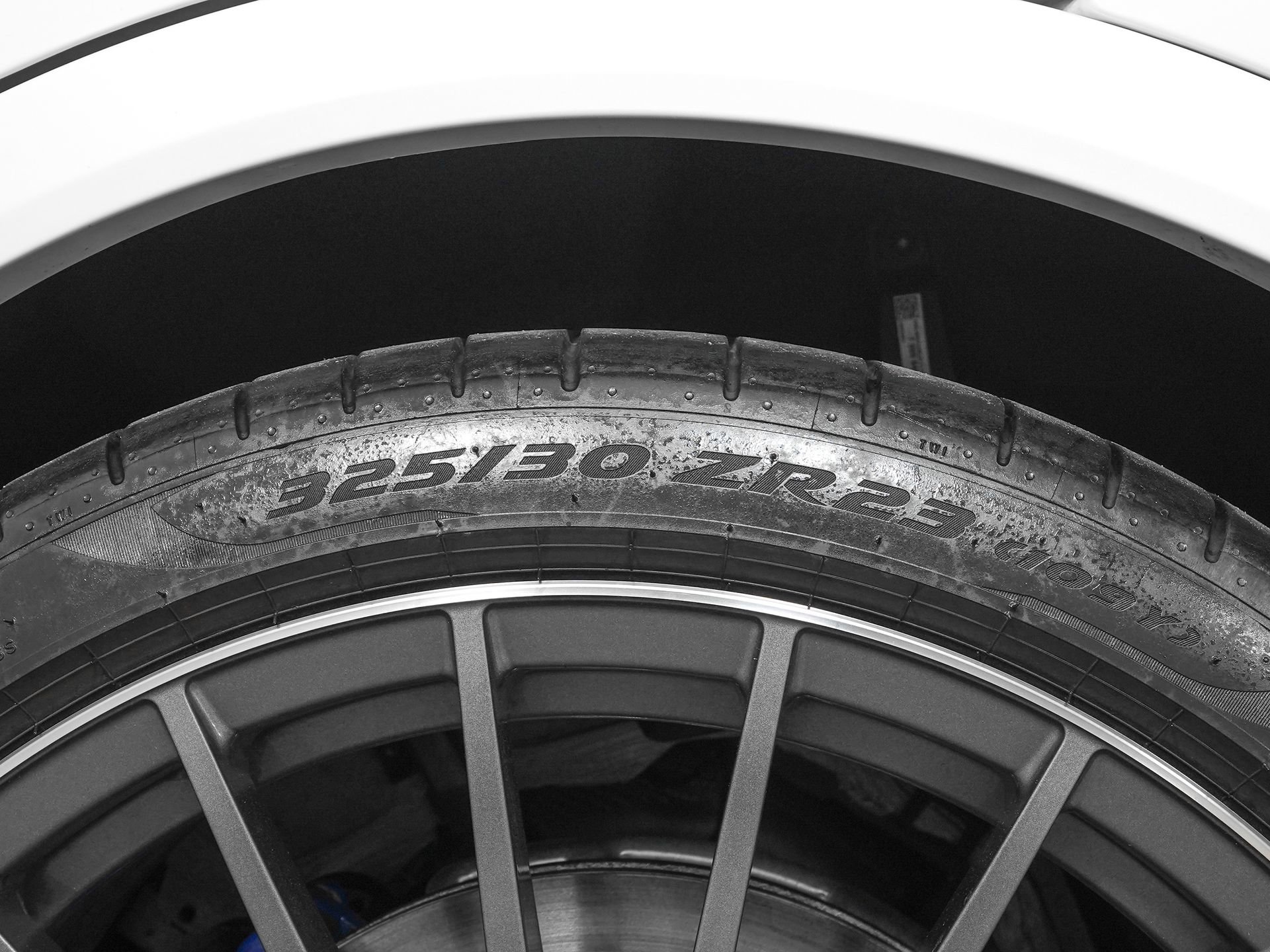 Used 2025 BMW ALPINA XB7 image 34