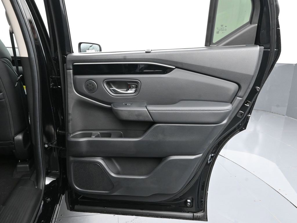New 2025 Honda Pilot EX-L image 39
