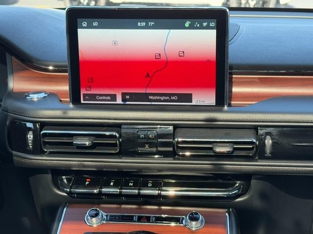Used 2023 Lincoln Aviator Reserve w/ Equipment Group 201A AWD/4WD image 15
