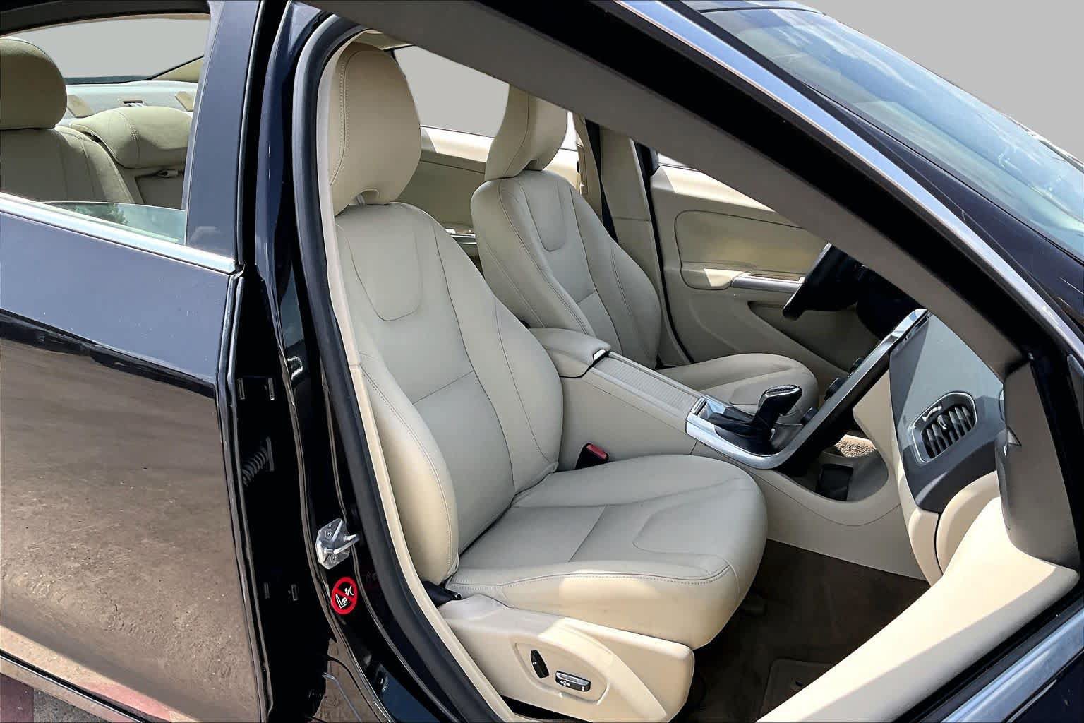 Used 2015 Volvo S60 T5 Premier Plus FWD image 9