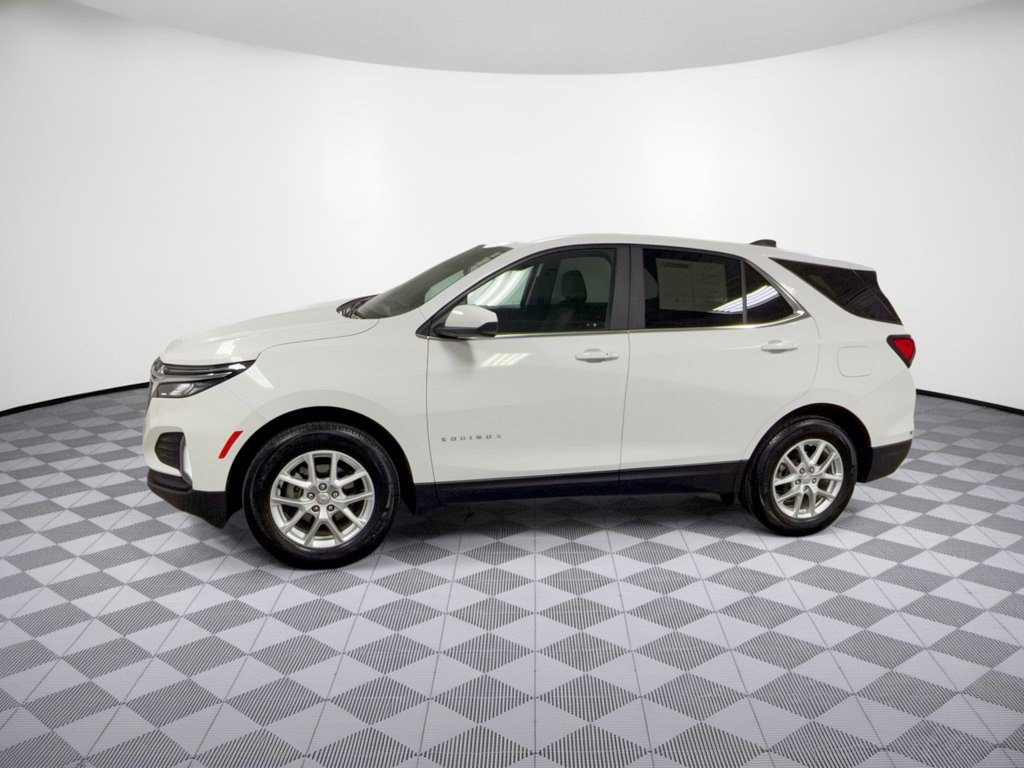 Used 2024 Chevrolet Equinox LT w/ LPO, Floor Liner Package FWD image 2