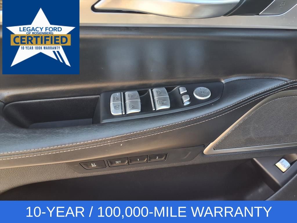 Used 2021 BMW 740i w/ M Sport Package RWD image 26
