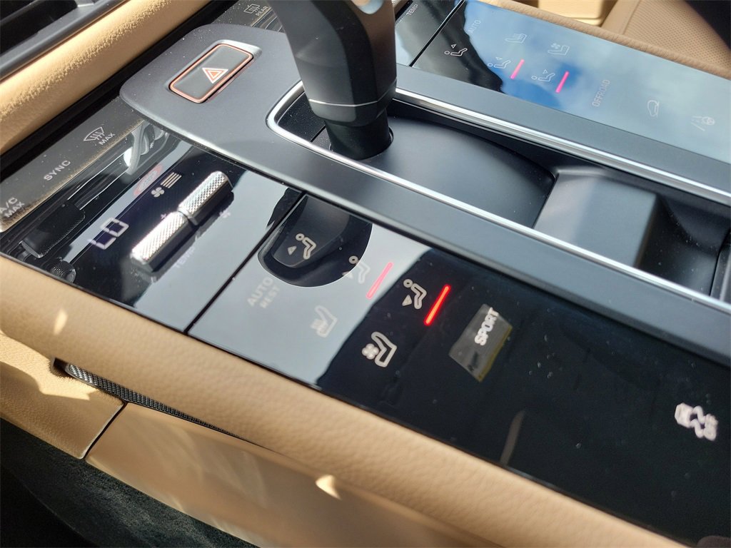 New 2026 Porsche Macan image 33