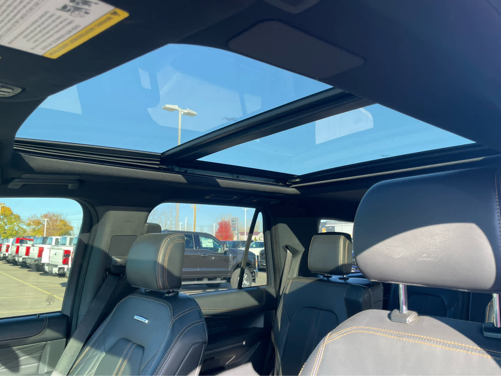 Used 2023 Ford Expedition Platinum image 34