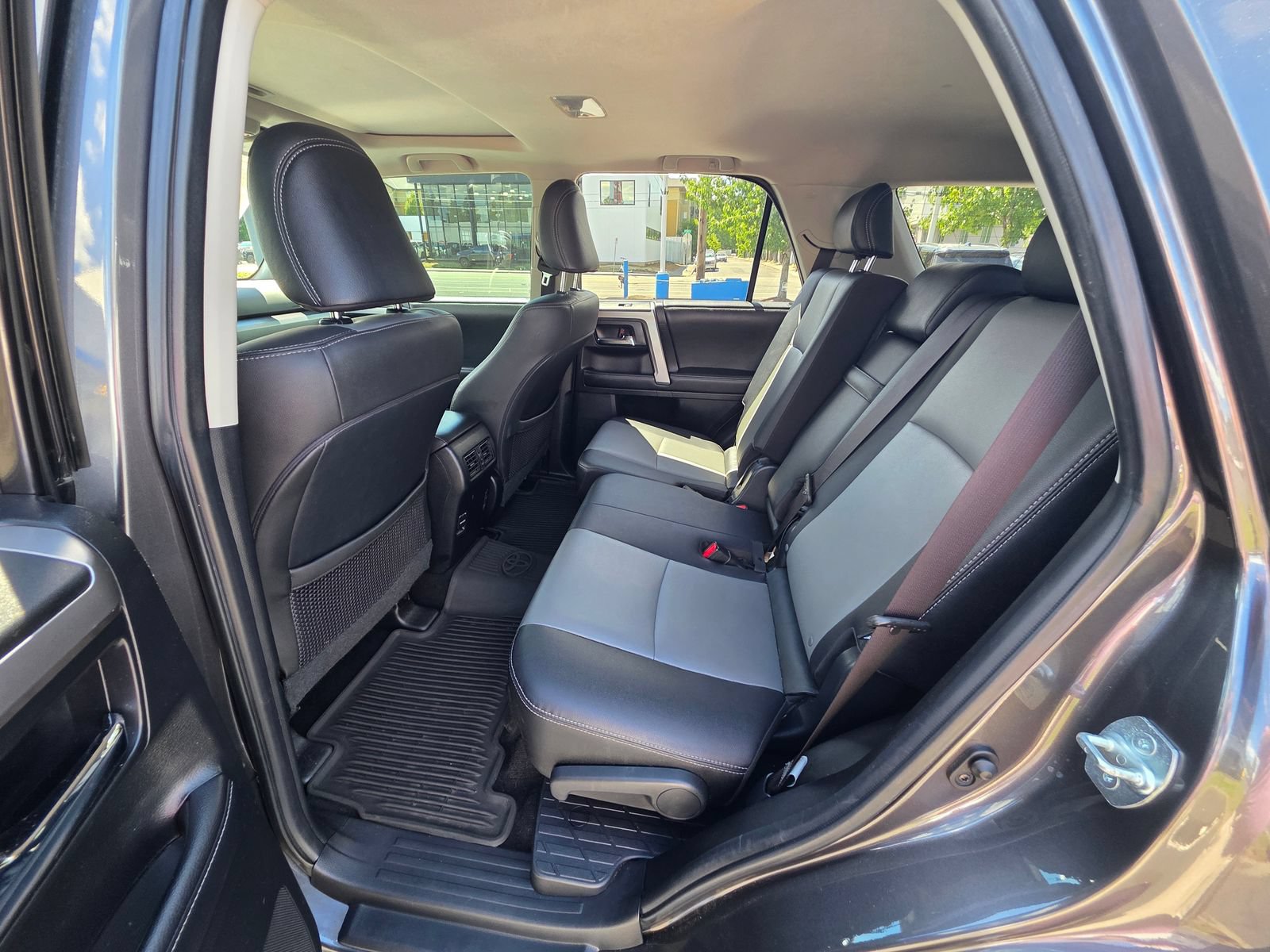 Used 2019 Toyota 4Runner SR5 Premium AWD/4WD image 13