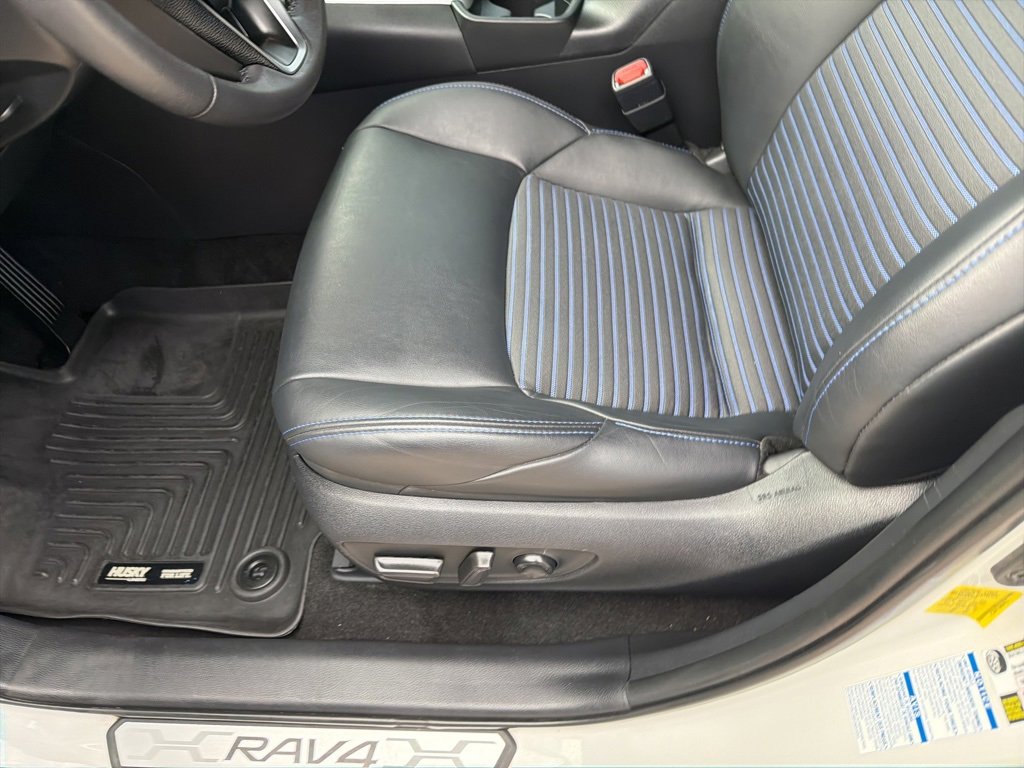 Used 2021 Toyota RAV4 XSE image 7