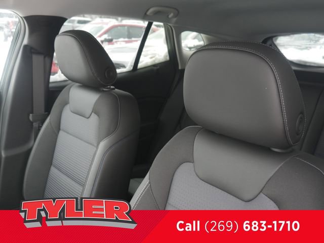 New 2026 Chevrolet Trax LT w/ Driver Confidence Package FWD image 38