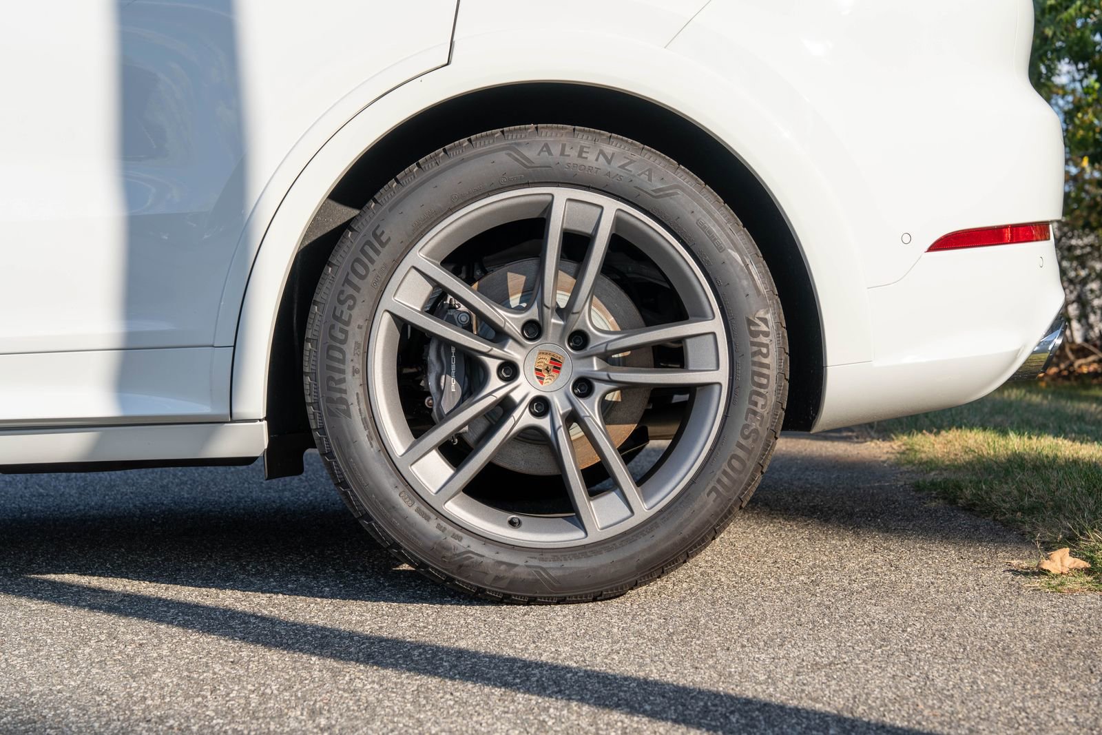 Certified 2025 Porsche Cayenne image 12