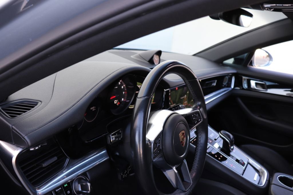 Used 2019 Porsche Panamera 4 AWD/4WD image 50