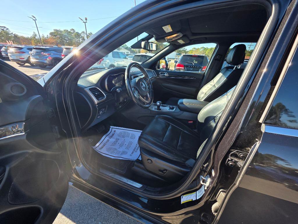 Used 2015 Jeep Grand Cherokee Overland w/ Advanced Technology Group image 5