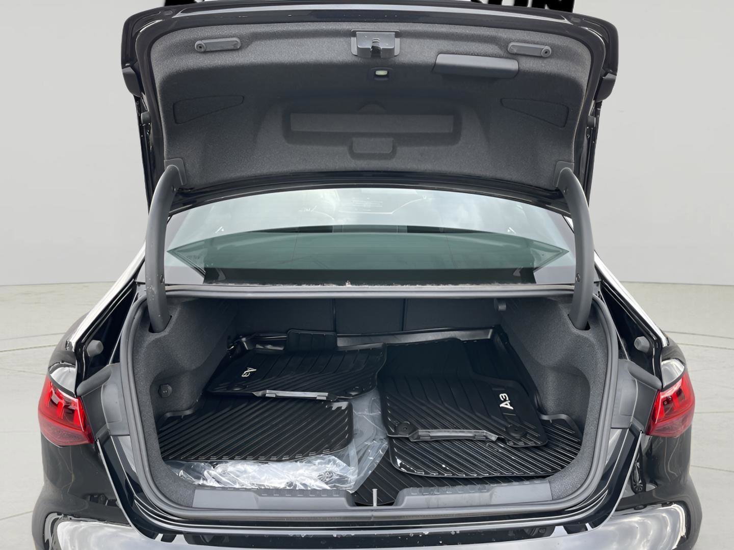 Used 2023 Audi A3 2.0T Premium image 10