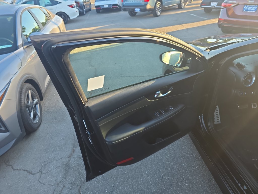 Used 2024 Kia Forte GT-Line FWD image 10