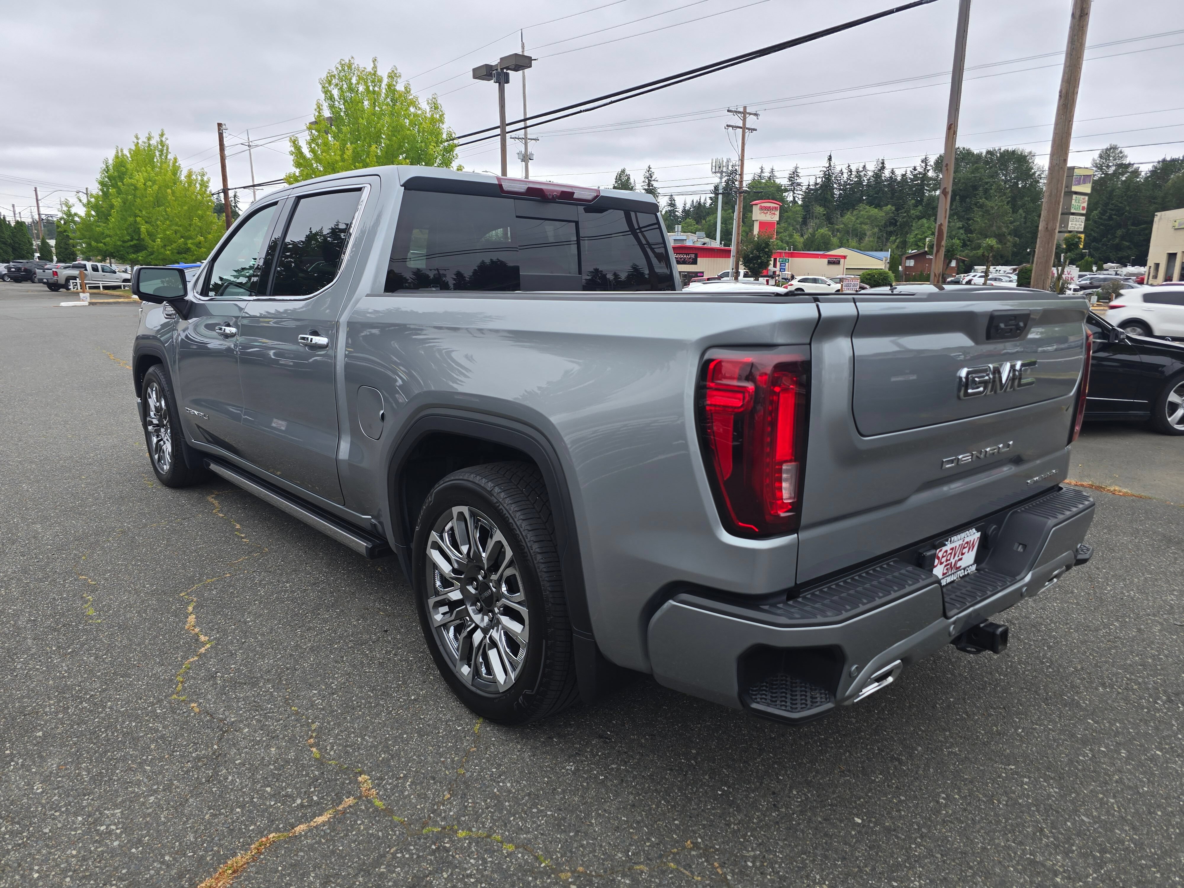 Used 2024 GMC Sierra 1500 Denali Ultimate AWD/4WD image 5