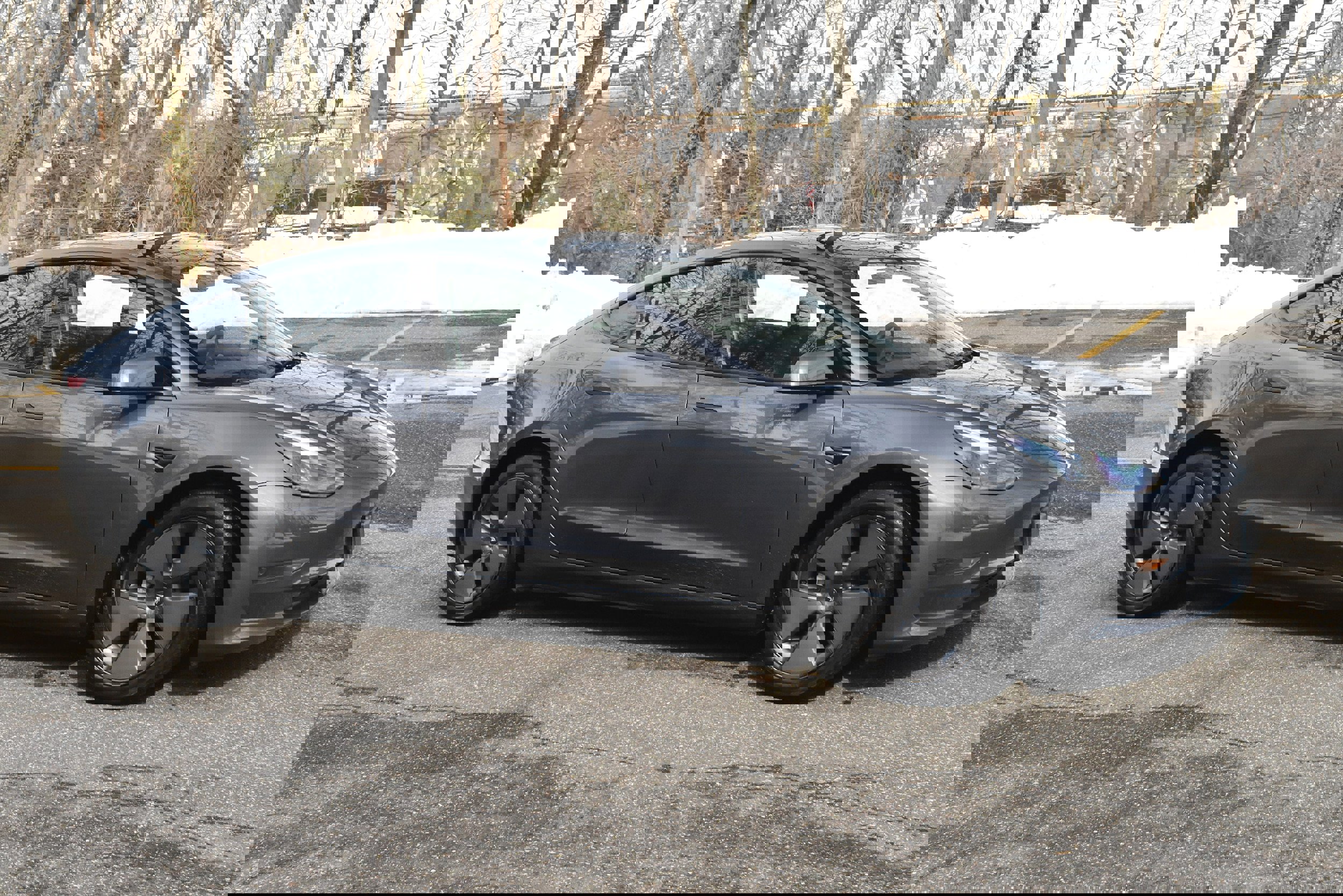 Used 2023 Tesla Model 3 Standard Range image 11