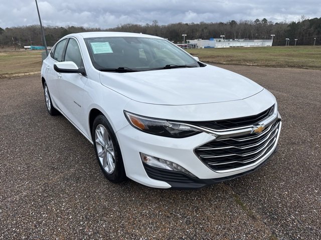 Used 2024 Chevrolet Malibu LT image 2