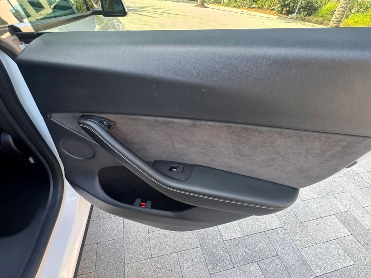 Used 2023 Tesla Model Y Long Range AWD/4WD image 32