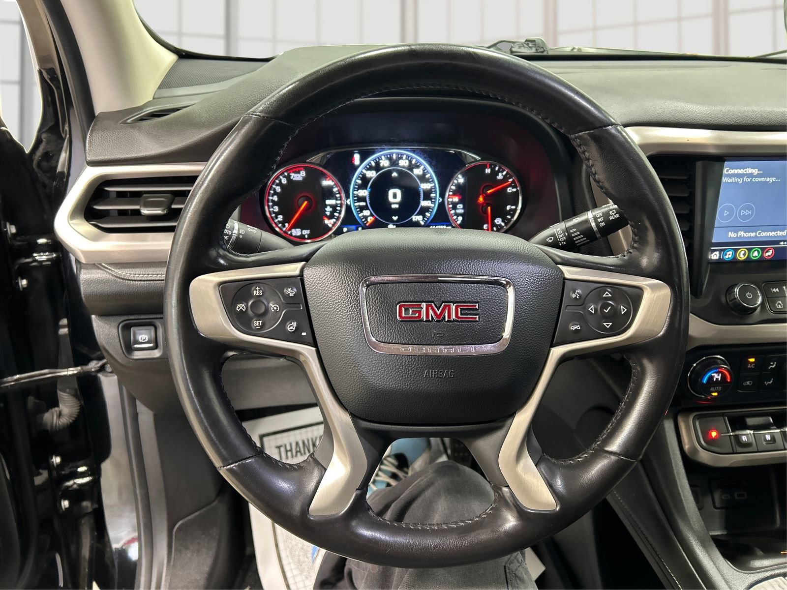 Used 2021 GMC Acadia Denali w/ Denali Ultimate Package AWD/4WD image 17