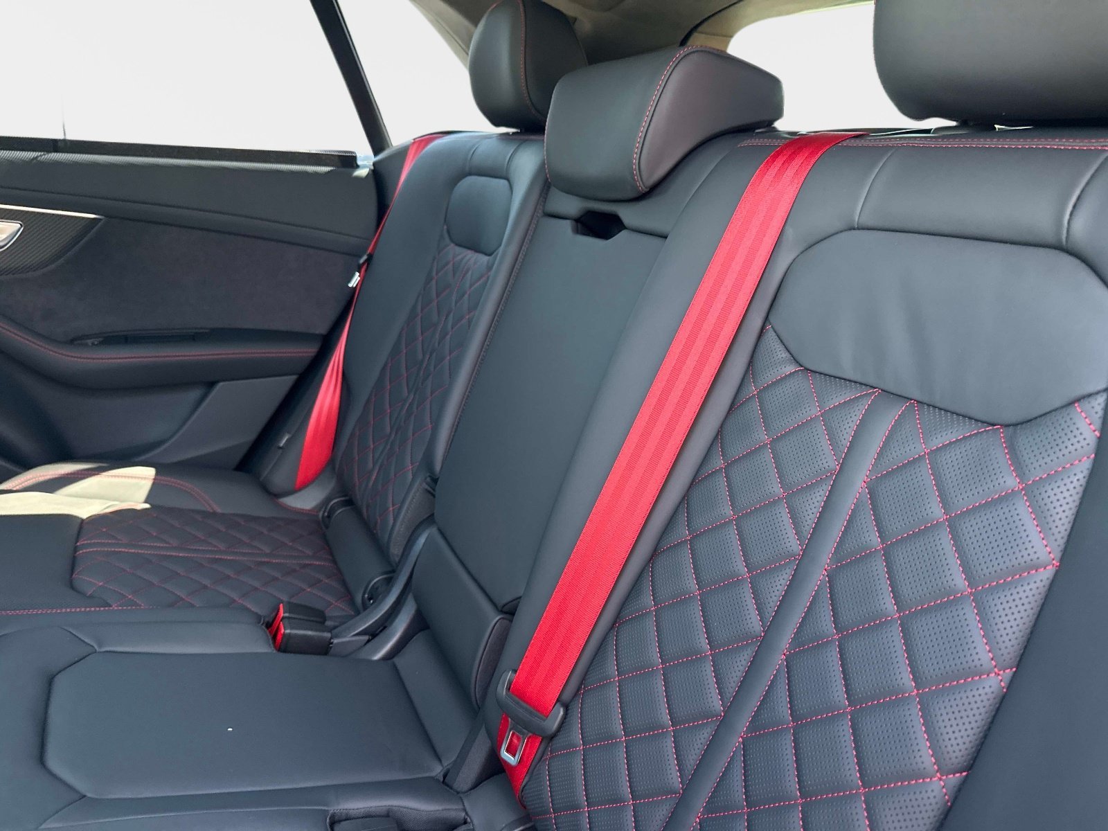 New 2027 Audi SQ8 Prestige AWD/4WD image 11