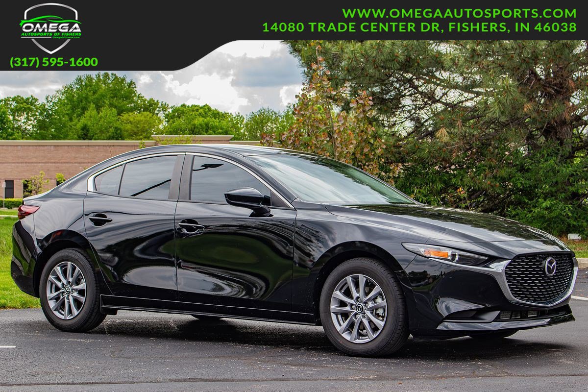 Used 2021 MAZDA MAZDA3 s FWD image 1