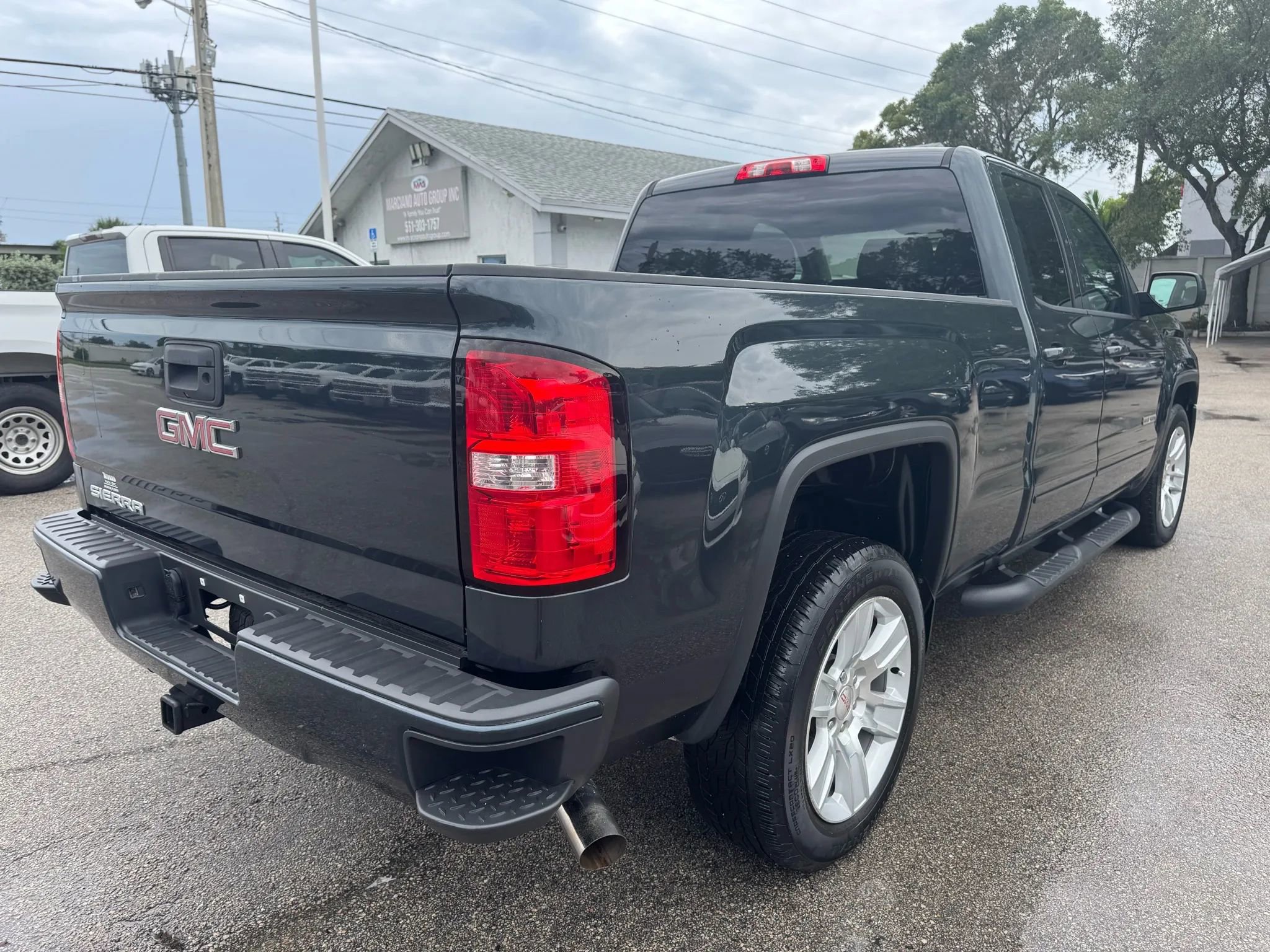 Used 2018 GMC Sierra 1500 2WD Double Cab w/ Elevation Edition image 8