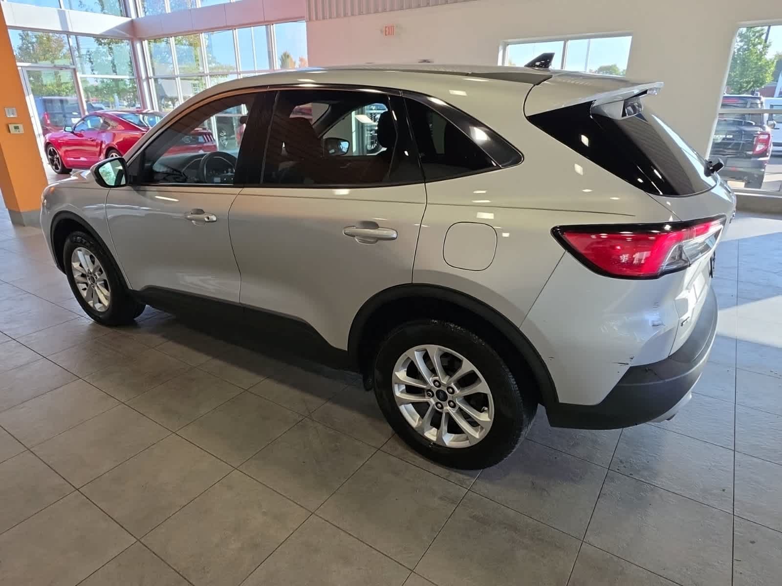 Used 2020 Ford Escape SE AWD/4WD image 11