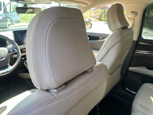 Used 2022 Lincoln Nautilus AWD w/ Premium Package image 30