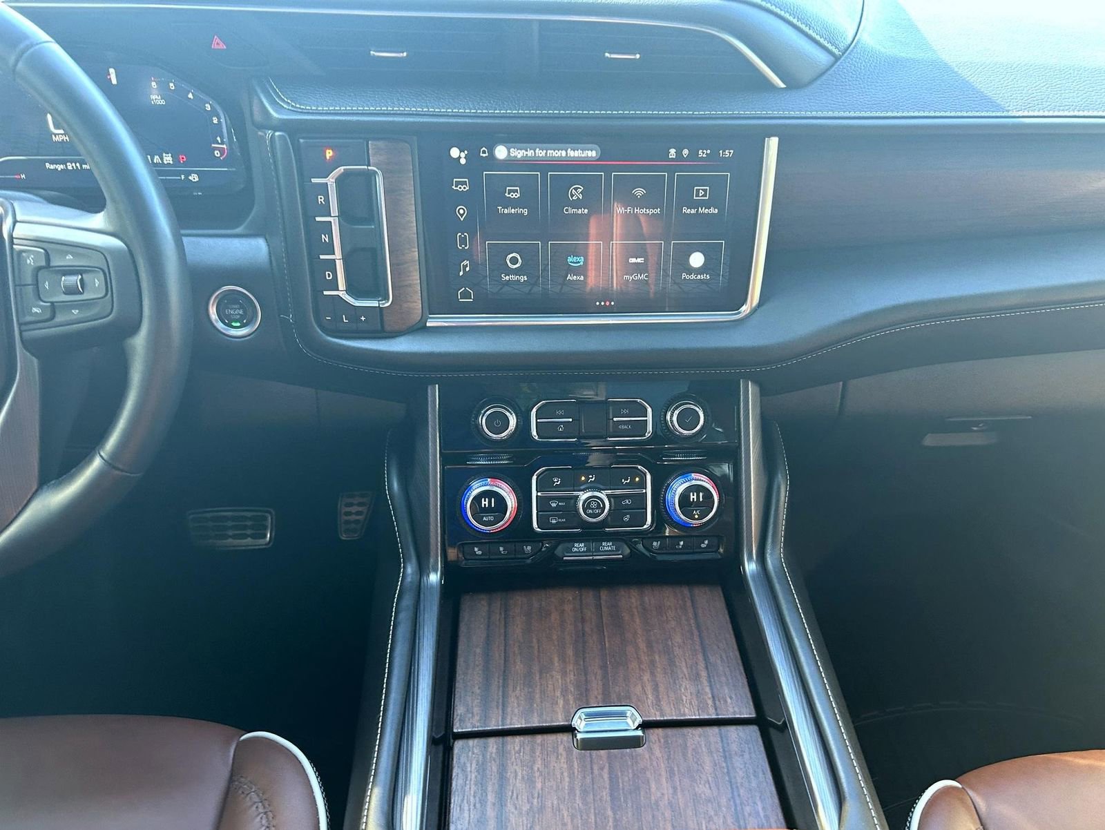 Used 2024 GMC Yukon XL Denali Ultimate image 12