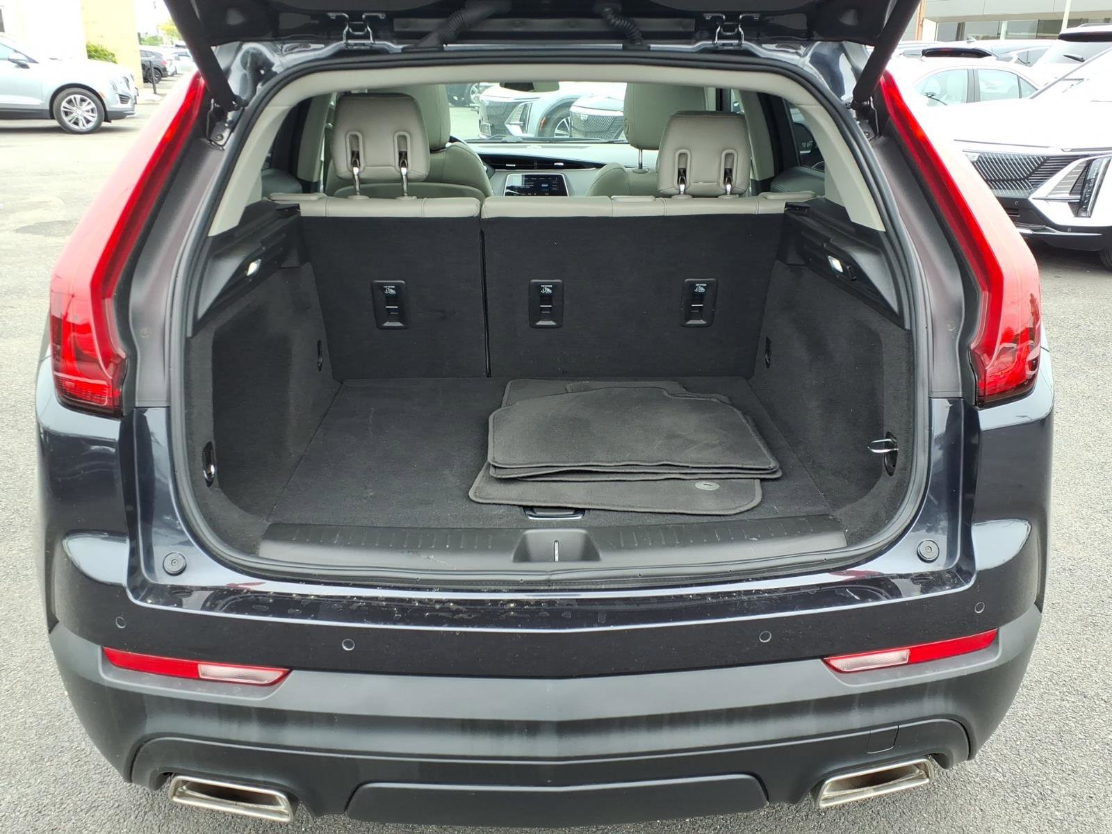 Certified 2023 Cadillac XT4 Luxury w/ Cold Weather Package AWD/4WD image 14